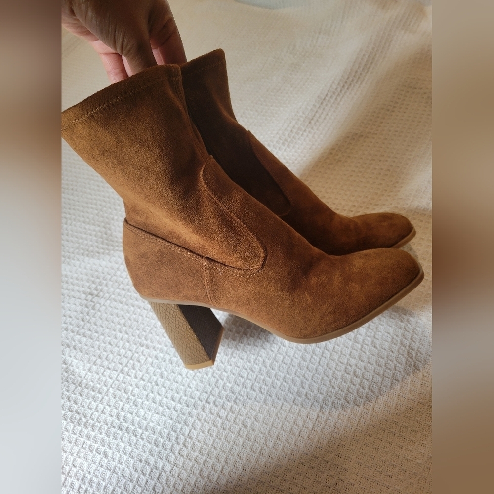 Dolce Vita Tan Suede Heeled Boots - Picture 3 of 10